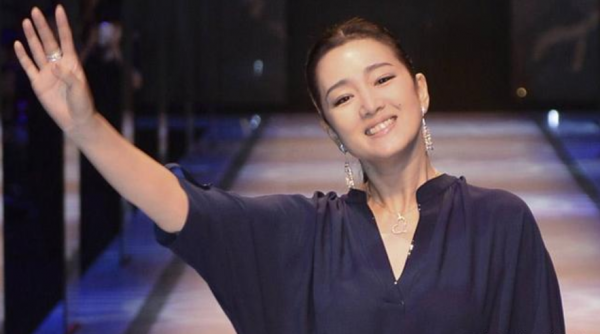 移居國外的明星後續如何？有人生活艱難，有人嫁外國人，有人回國