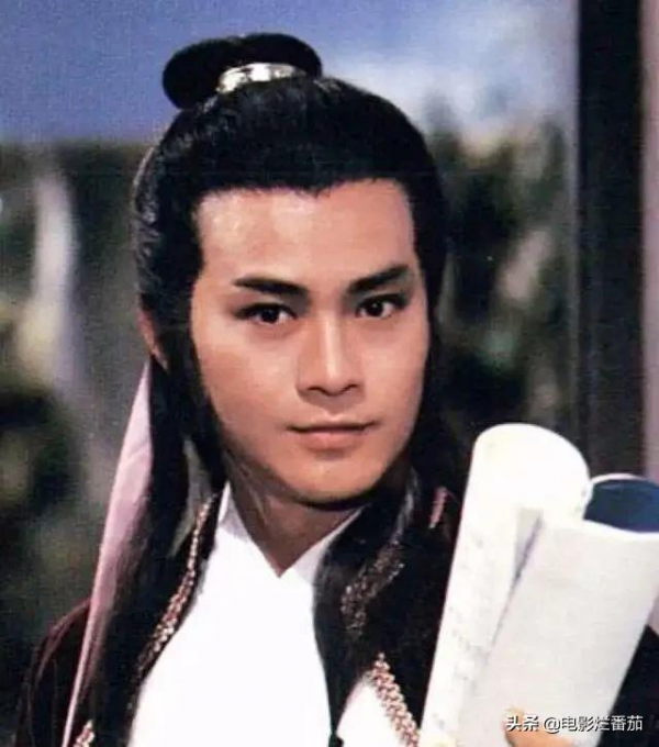 “禿頂”危機的10大男神，有人29歲髮際線堪憂，有人常年戴假髮套