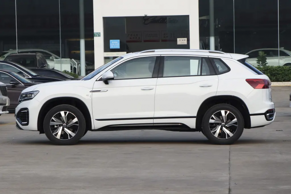 解讀探嶽GTE頂配，配置豐富且油耗低，舒適性也不錯