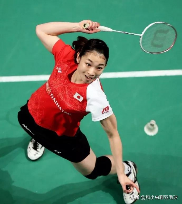 高遠球打不好除規範動作外,還要掌握這些關鍵點 高遠球打不好除規範動作外,還要掌握這些關鍵點