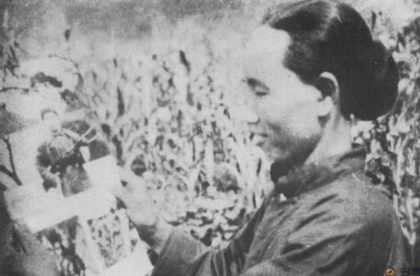 帽落山陣地,國民黨特務勸降50軍,志願軍小戰士:我也想說話 帽落山陣地,國民黨特務勸降50軍,志願軍小戰士:我也想說話