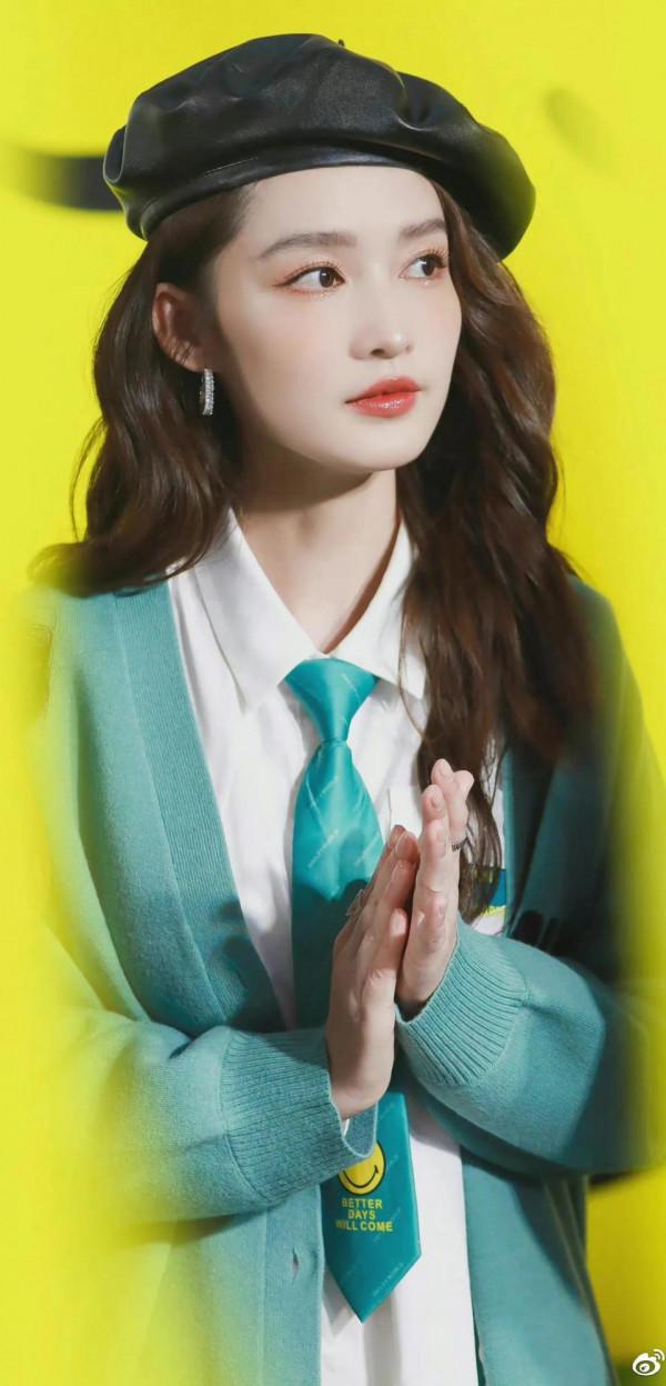 李沁 秀色可餐 超可愛(大圖) 李沁 秀色可餐 超可愛(大圖)