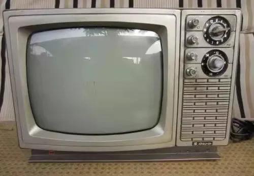 這個時代對老年人越來越不友好了