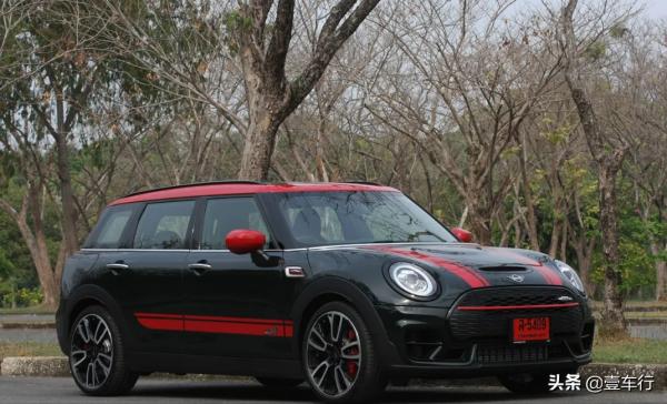 以MINI GP為藍本打造了一輛效能比JCW更強的Clubman車型 以MINI GP為藍本打造了一輛效能比JCW更強的Clubman車型