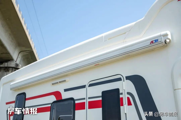 全新下線的國產房車,價格不變水電升級,配2.3米雙人床同類最大 全新下線的國產房車,價格不變水電升級,配2.3米雙人床同類最大