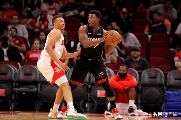 NBA晚報:詹妻不滿記者評論,威少獲最佳著裝獎,哈登盼歐文歸隊 NBA晚報:詹妻不滿記者評論,威少獲最佳著裝獎,哈登盼歐文歸隊