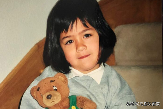 起底潛逃美國的法輪功頭目李洪志和他的“輪子王國”:洋弟子回憶深陷邪教的悲慘經歷 起底潛逃美國的法輪功頭目李洪志和他的“輪子王國”:洋弟子回憶深陷邪教的悲慘經歷