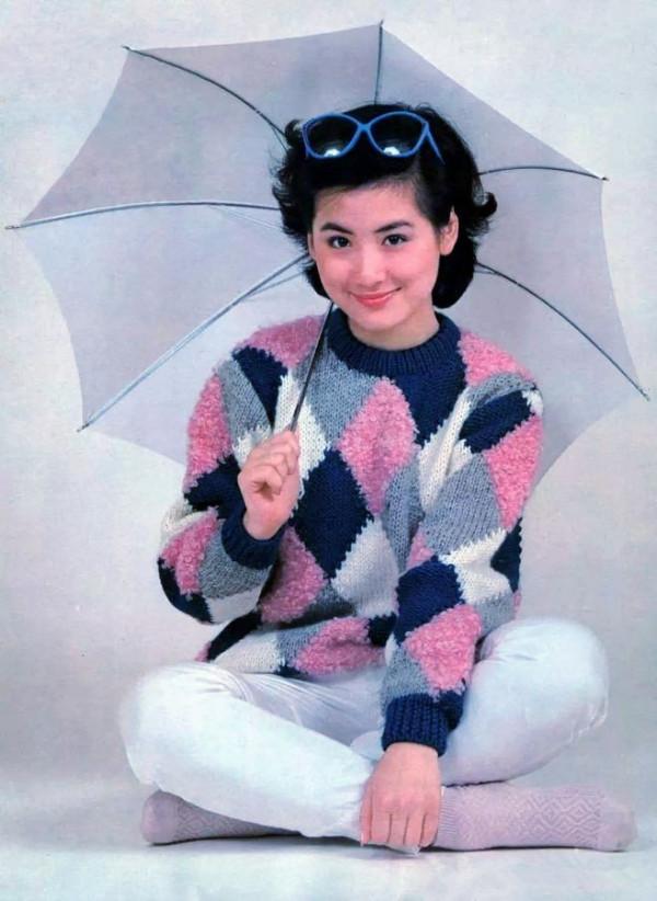 反串“賈寶玉”走紅，當紅時患病臉部變形，夏菁如今過得如何？