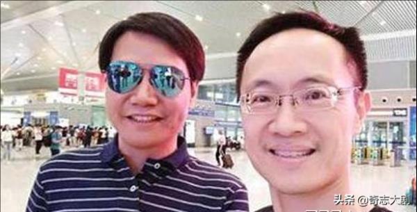 雷軍的傳奇人生，曾投資百萬卻輸得血本無歸，如今小米誰人不知
