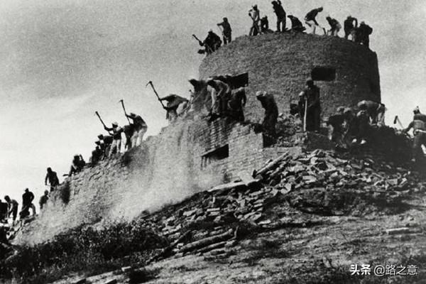 獨臂英雄：立過27次功，得過兩枚“人民功臣”獎章，3次通令嘉獎