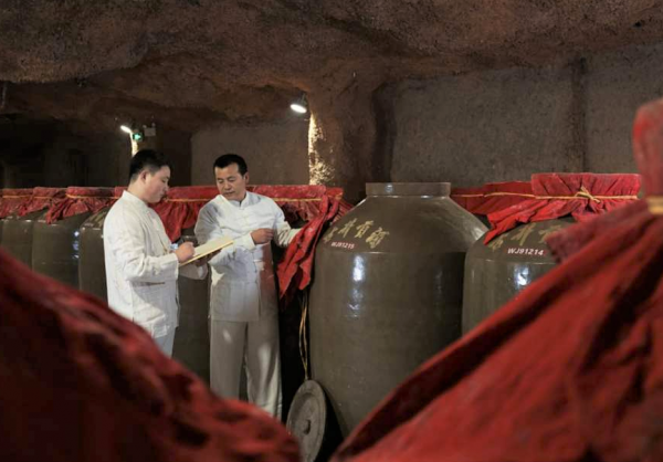 安徽“酒王”：品牌價值超2000億，僅次於茅臺、五糧液、瀘州老窖