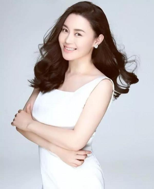 趙本山劇中老婆美照 趙本山劇中老婆美照