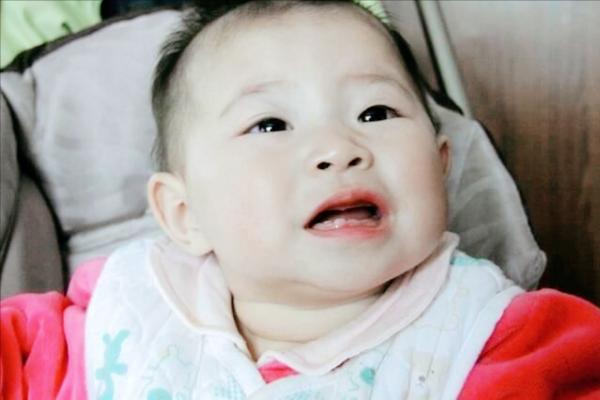 關於寶寶長牙你還有多少誤區?護理不當孩子遭罪,家長別不以為意 關於寶寶長牙你還有多少誤區?護理不當孩子遭罪,家長別不以為意