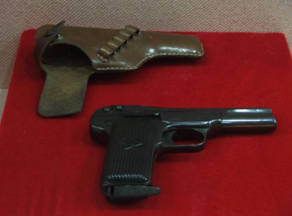 19歲成為任弼時的警衛隊長,擔任新中國副總理,秘書後來是副主席 19歲成為任弼時的警衛隊長,擔任新中國副總理,秘書後來是副主席