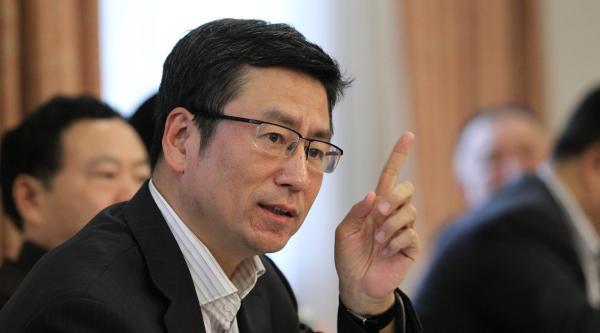 兒子你要是考上北京最好的高中,咱爺倆就斷絕關係 兒子你要是考上北京最好的高中,咱爺倆就斷絕關係