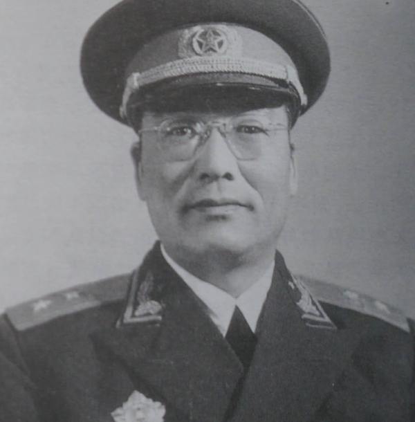 1950年才入黨,5年後,周恩來告訴他準備授予他上將,他:我不要 1950年才入黨,5年後,周恩來告訴他準備授予他上將,他:我不要