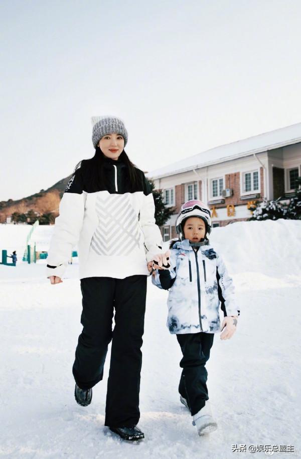 董璇、楊穎、章子怡等明星組團齊聚滑雪場，爭相鬥豔為奧運助威