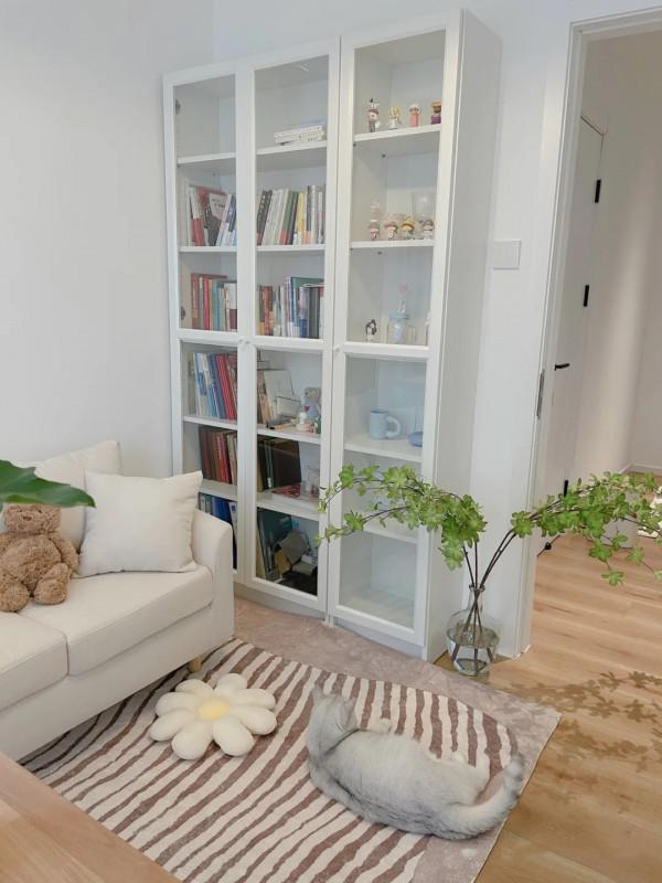 再買房，就照她家這樣裝，全屋大白牆、無主燈，乾淨利落，好舒服