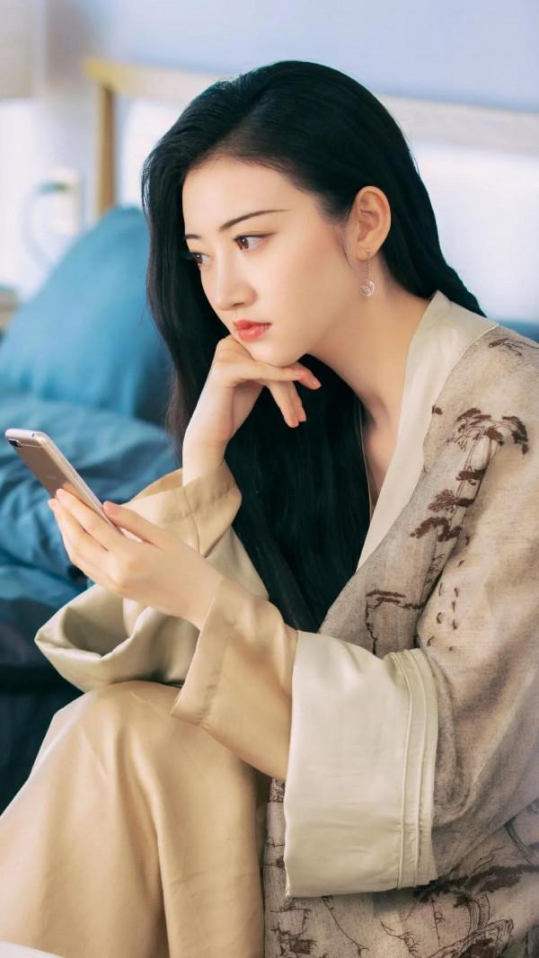 仙女桌布：劉亦菲、趙麗穎、張天愛、古力娜扎、景甜