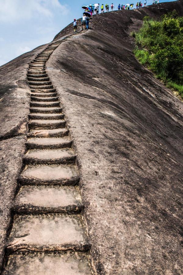 國內最刺激的八大景點,玩的就是心跳,你敢挑戰嗎? 國內最刺激的八大景點,玩的就是心跳,你敢挑戰嗎?
