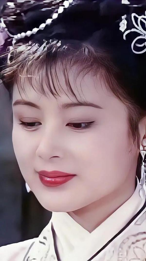 年輕的陳紅太美，古裝驚為天人，看看她到底有多美？