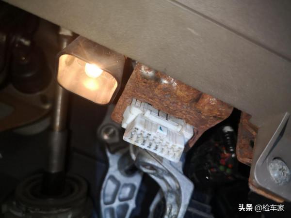 不到5萬塊買輛當年50萬的日系MPV，看完車況買家一句話：零容忍