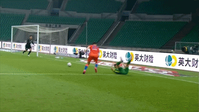 「案例解讀」中超第17輪保級組爭議判罰解讀 「案例解讀」中超第17輪保級組爭議判罰解讀