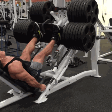 深蹲是練腿的王牌動作,腿舉能替代深蹲嗎? 深蹲是練腿的王牌動作,腿舉能替代深蹲嗎?