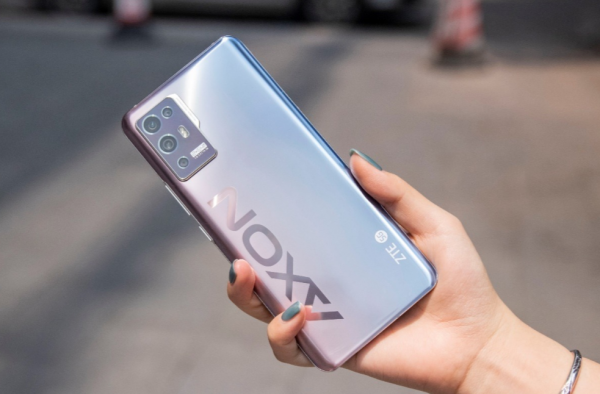 國產旗艦地板價:兩款驍龍888手機降至2199元,你願意買嗎? 國產旗艦地板價:兩款驍龍888手機降至2199元,你願意買嗎?