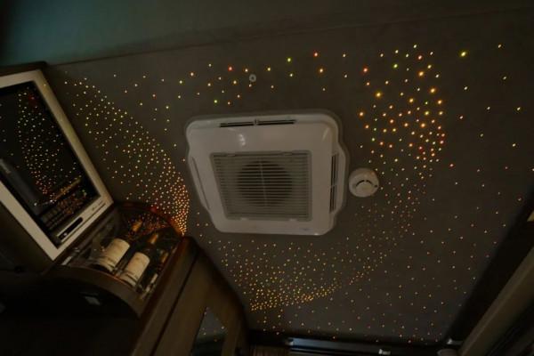 宇通“雍和”系列房車上線 京劇臉譜配色 濃郁國風氣息 高階品質體驗