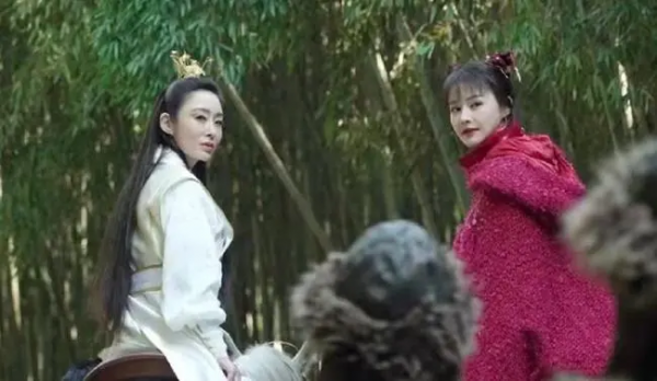 53歲張敏再次扮演趙敏！​張無忌還沒來大都，她就先變了樣​