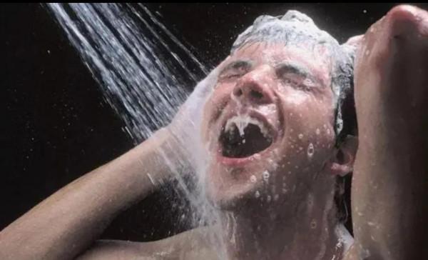 跑步後是洗熱水澡還是冷水澡