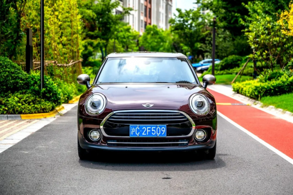 極致的英紳範兒,高配MINI,能把玩,能家用——Clubman Cooper 極致的英紳範兒,高配MINI,能把玩,能家用——Clubman Cooper