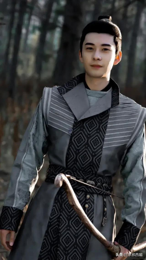 天哪我嗑的cp成真了？還單身的95花沒幾個了吧