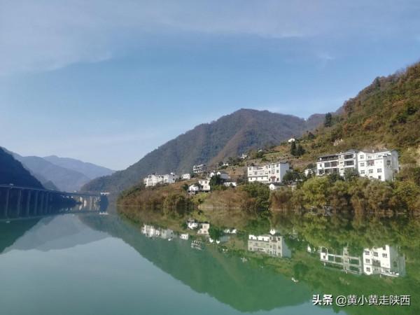 一個人在陝南漢江搭船旅遊，被一個貌似純良的女子訛錢，我有點懵