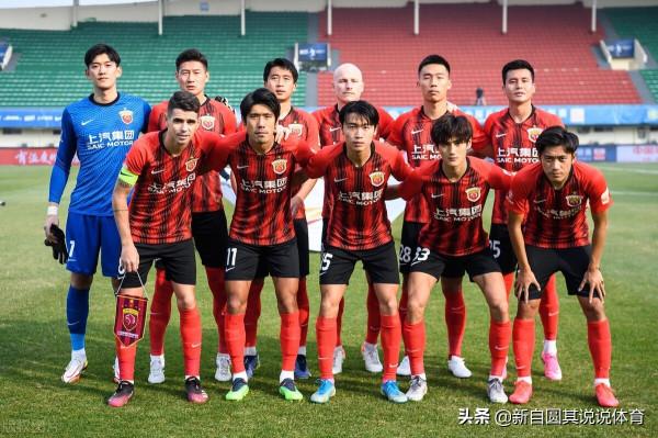 上港下個賽季需要補強的地方是中鋒？球隊也需要放棄三中衛戰術了