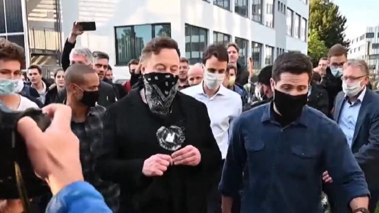 首富的煩惱：馬斯克抱怨每日行程被跟蹤，旅行細節被媒體公佈，已成安全問題