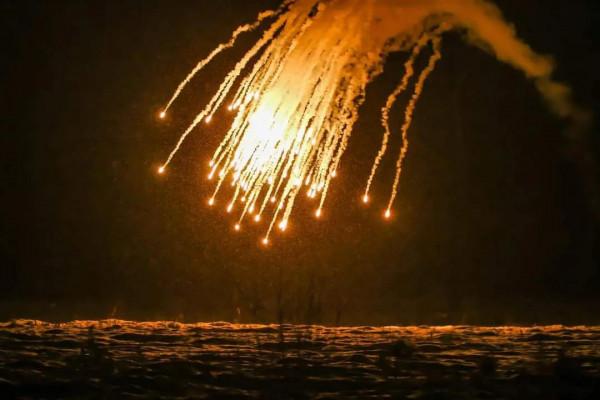 立陶宛炮兵營實彈射擊訓練 立陶宛炮兵營實彈射擊訓練