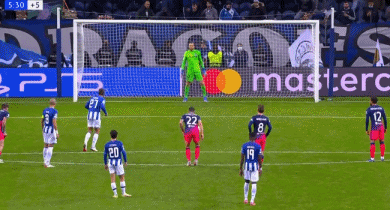 歐冠-格里茲曼傳射蘇神傷退 馬競3-1淘汰10人波爾圖