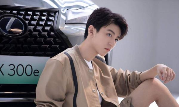 雷克薩斯的尷尬:ES有多好賣,UX就有多難賣 雷克薩斯的尷尬:ES有多好賣,UX就有多難賣