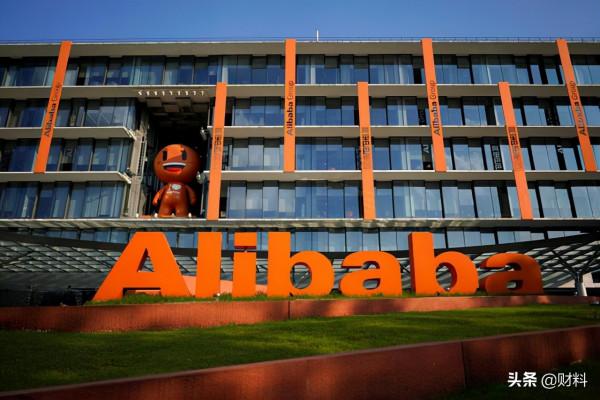 從前臺小妹到阿里總裁，童文紅跟馬雲幹了21年，如今怎麼樣了？