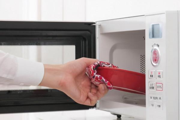 “塑膠袋”放進冰箱會致癌，是真的嗎？實驗揭開真相，早知早獲益