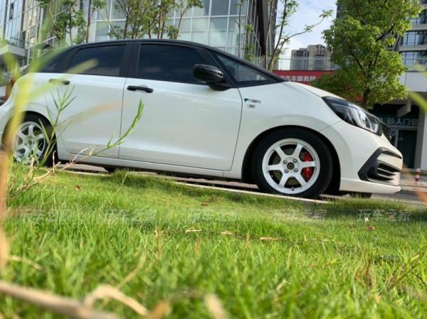 享受車子升級的樂趣 四代飛度868改裝案例 享受車子升級的樂趣 四代飛度868改裝案例