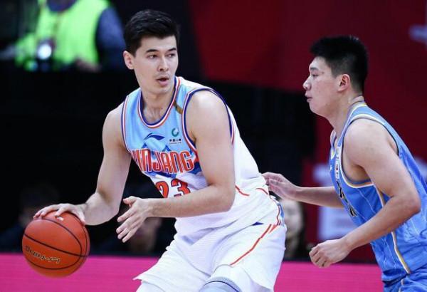 29+12+3！24+4+6，中國隊長籃板數超姚明，男籃三大鋒線集體爆發