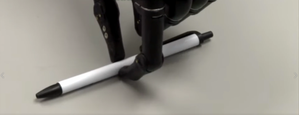 最接近真手的假肢！擁有觸覺，操控靈活，還能改變思維 | 科學焦點