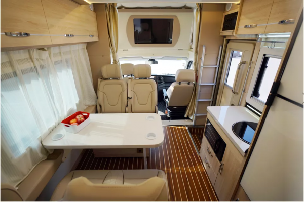 商務範十足 實用性拉滿 2022款中意旅行家商務版