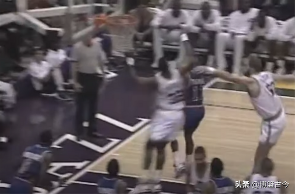 NBA江湖看人下菜碟：郵差打翻刺客無人質問，奧胖見鄧肯主動起身
