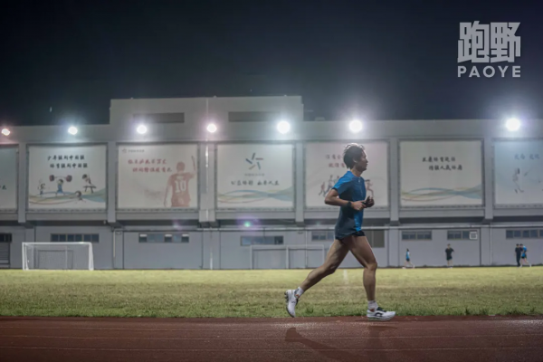 觀察 | 吃多了獨自跑步的苦,嚐嚐看訓練營的甜吧 觀察 | 吃多了獨自跑步的苦,嚐嚐看訓練營的甜吧