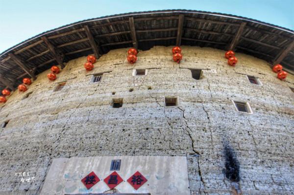 南靖土樓叫做“四菜一湯”,遊客絡繹不絕,門票年收入超2.5億 南靖土樓叫做“四菜一湯”,遊客絡繹不絕,門票年收入超2.5億