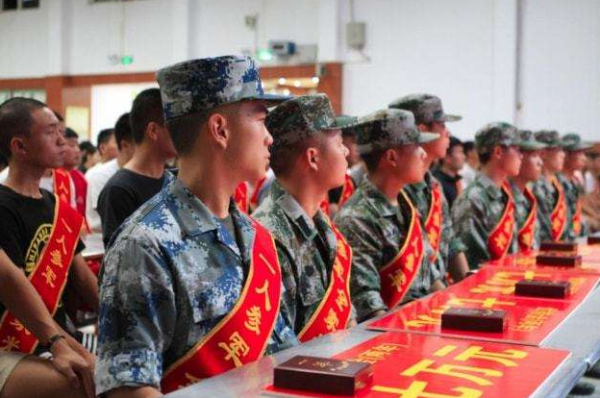 2022大學生參軍入伍,什麼時候去比較好?想參軍的大學生要知道 2022大學生參軍入伍,什麼時候去比較好?想參軍的大學生要知道